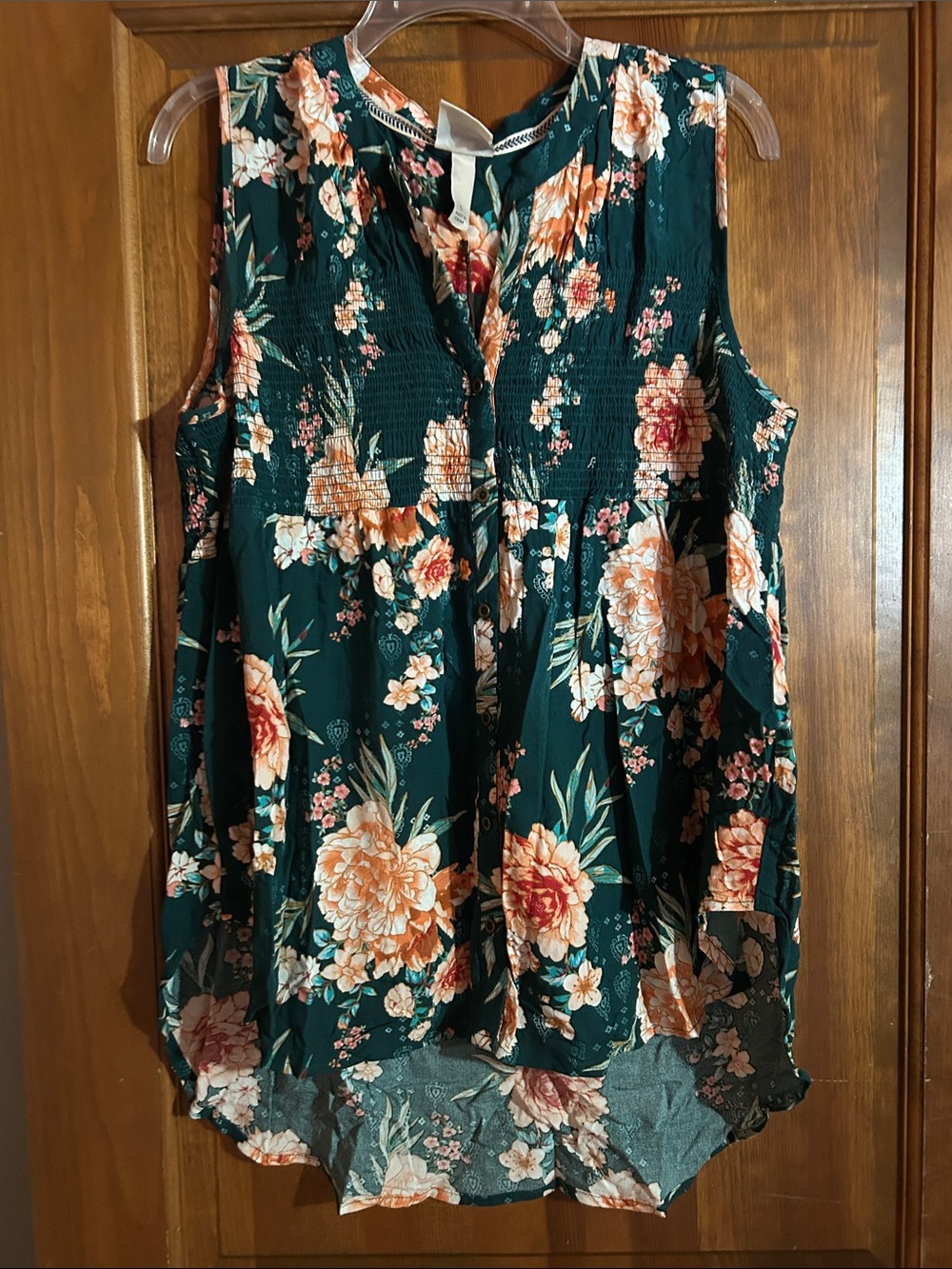Knox Rose Sleeveless Floral Smocked High-Low Top in Dark Green